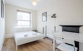 Aplacetostay Central London Apartment, Zone 1 Kin